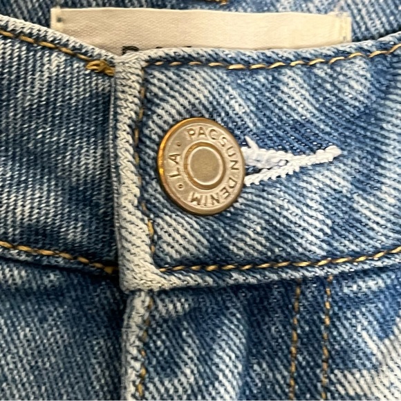 PacSun Daisy Print Shorts 🌼 - Picture 8 of 8